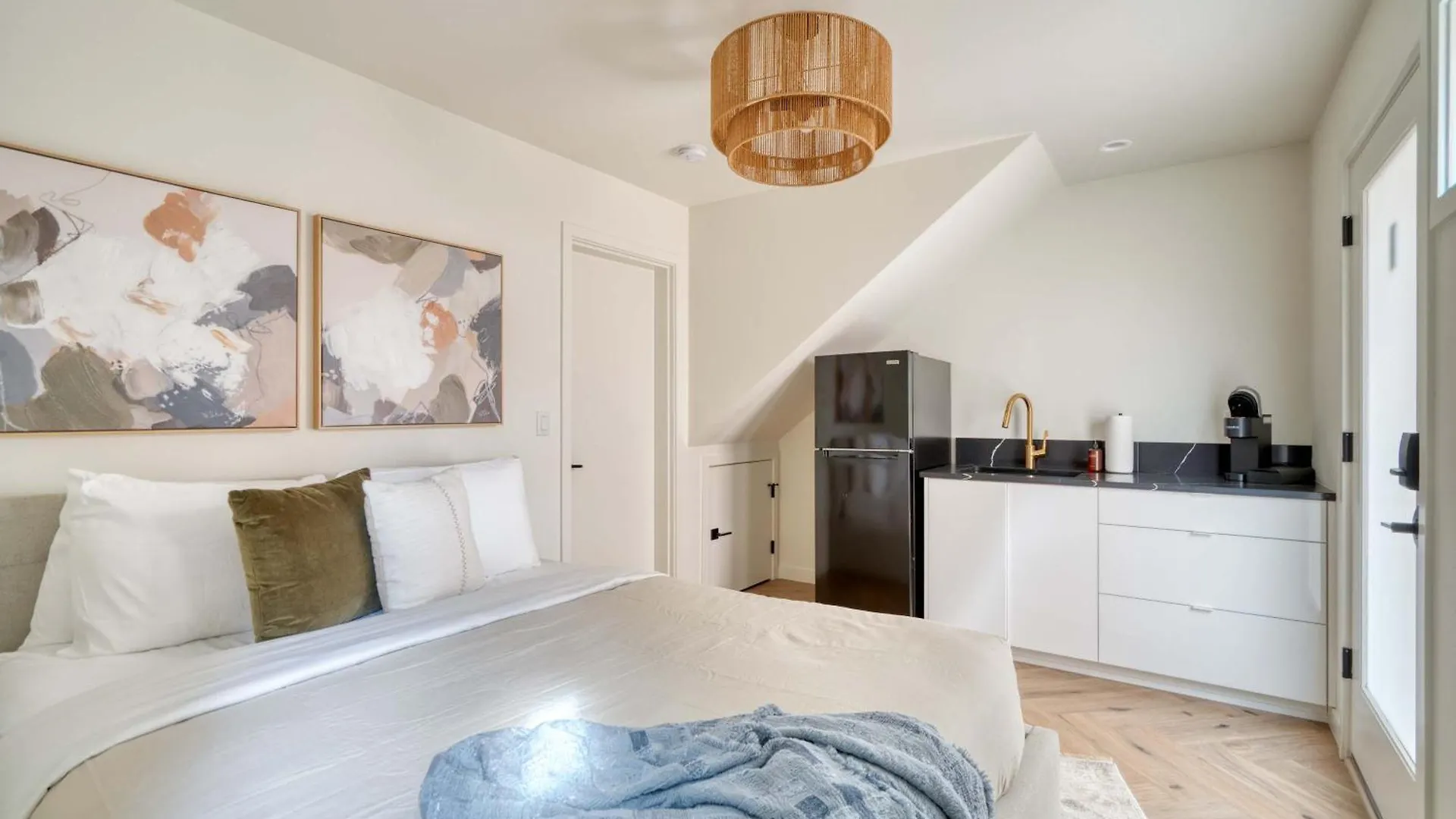Alberta Arts District Hideaway- Stylish Studio Portland United States
